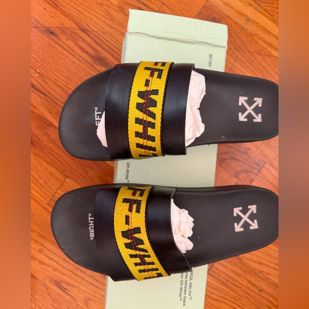 USED OFF WHITE SANDALS SIZE 42